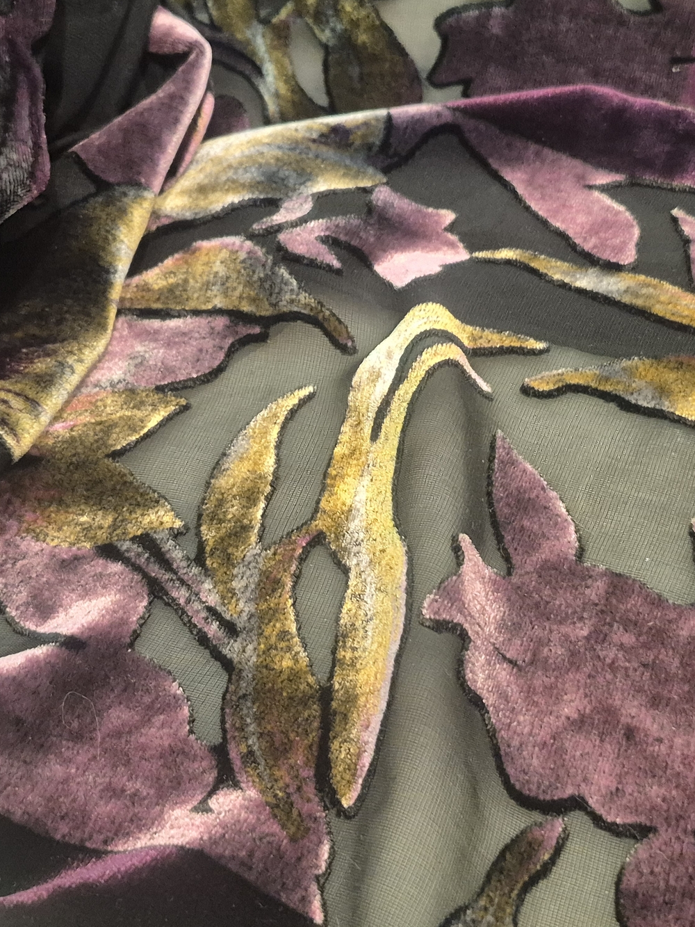 Italian Burnout Handrolled Purple Floral Velvet Scarf 9x54 - Picture 6 of 16